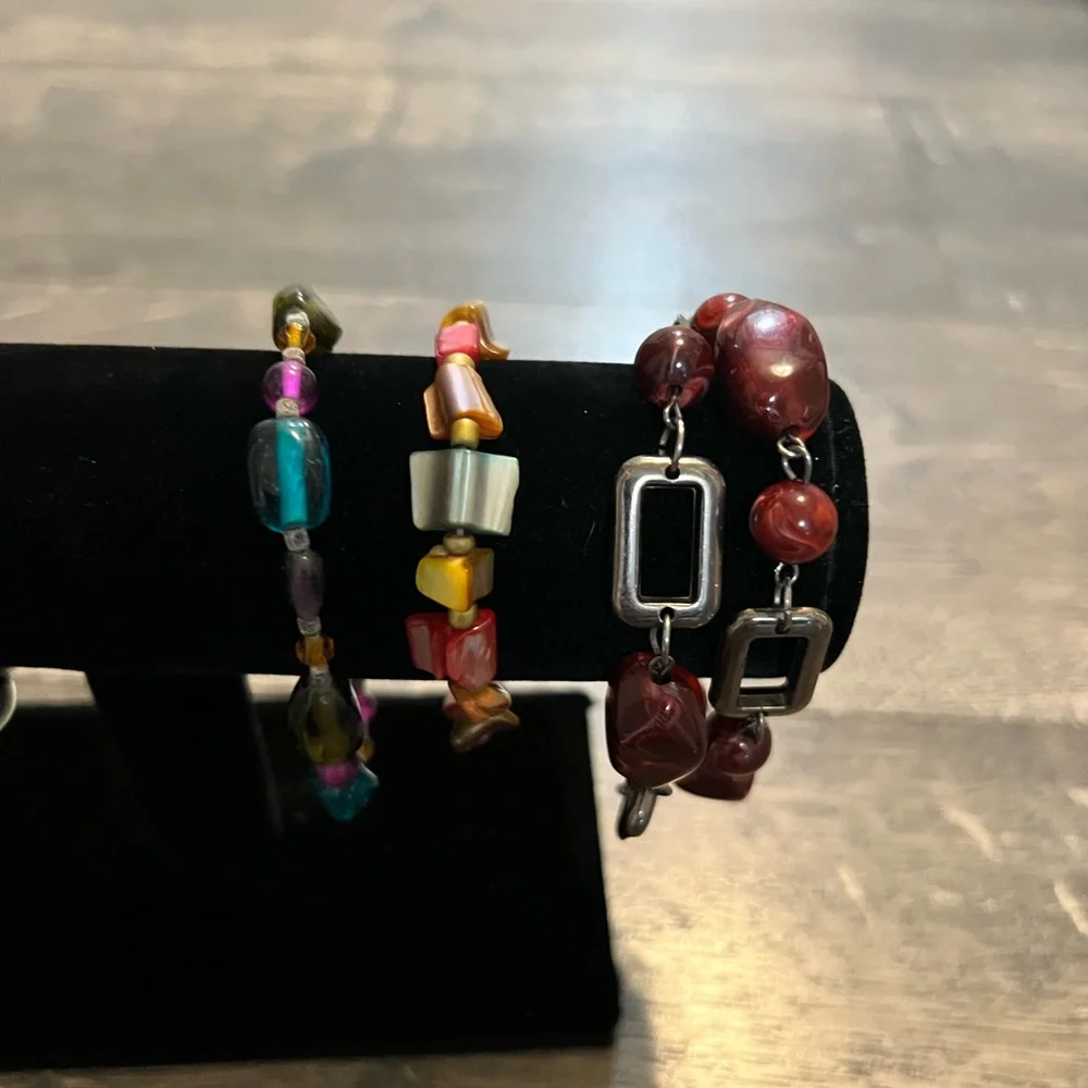 Lot of 5‎ Fashion Jewelry Bracelets